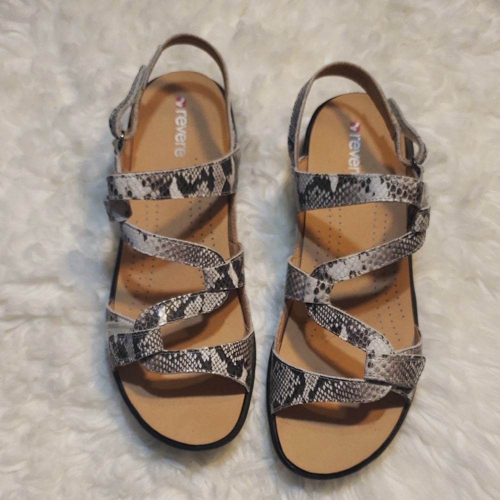 Reverse Women's Black and Cream Snakeskin Sandals